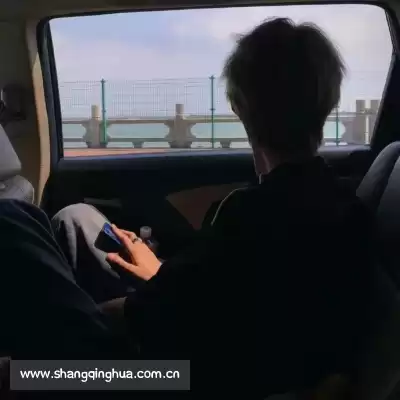 贡逸义